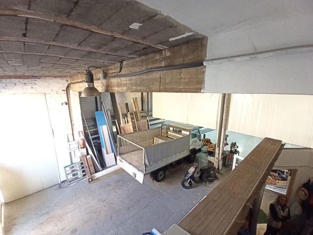 Azienda in vendita in Alzira - 135.000 € (Rif: 8083365)