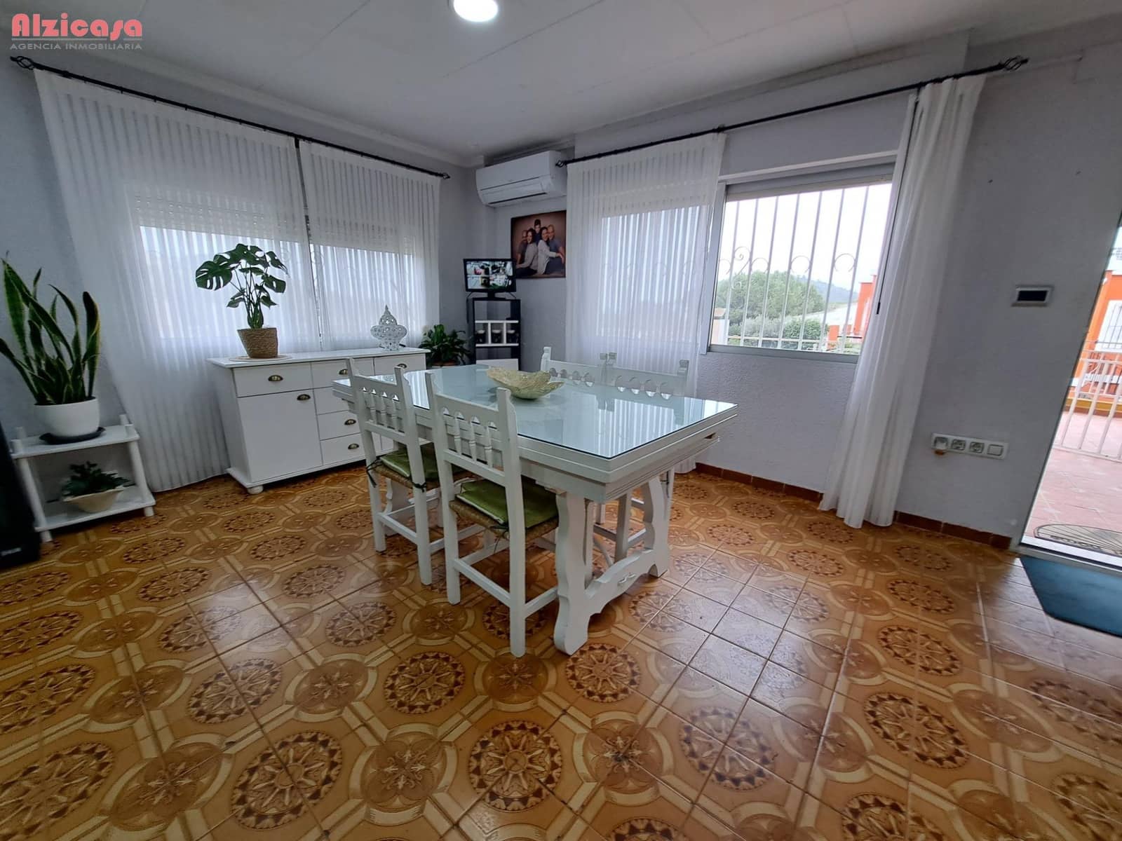 4 soveværelse Villa til salg i Corbera - € 195.000 (Ref: 8083367)