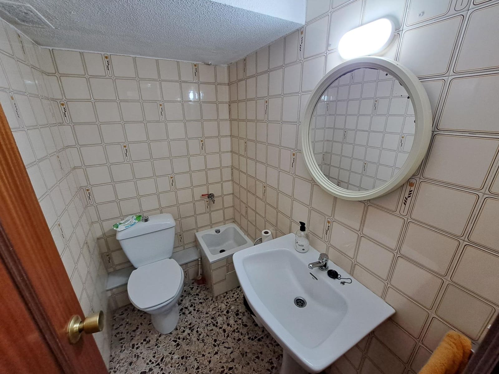 5 bedroom Office for rent in Alzira - € 700 (Ref: 8089463)