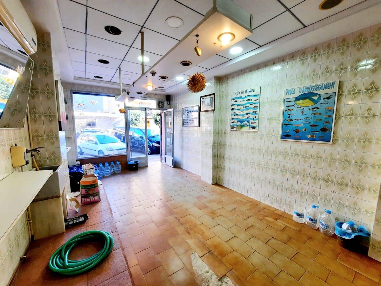 Komercyjne na sprzedaż w Carcaixent - 55 000 € (Ref: 8108646)