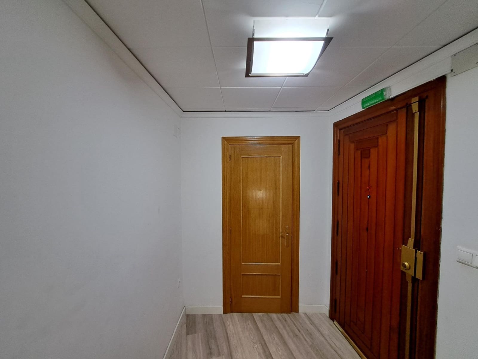 3 slaapkamer Kantoor te huur in Alzira - € 600 (Ref: 8155083)