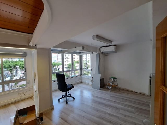 3 sypialnia Biuro do wynajęcia w Alzira - 600 € (Ref: 8155083)