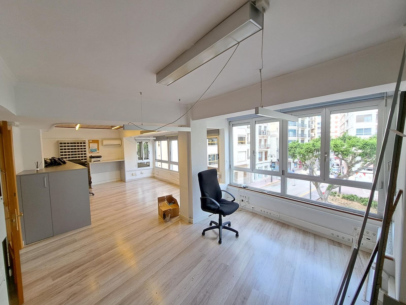 3 slaapkamer Kantoor te huur in Alzira - € 600 (Ref: 8155083)