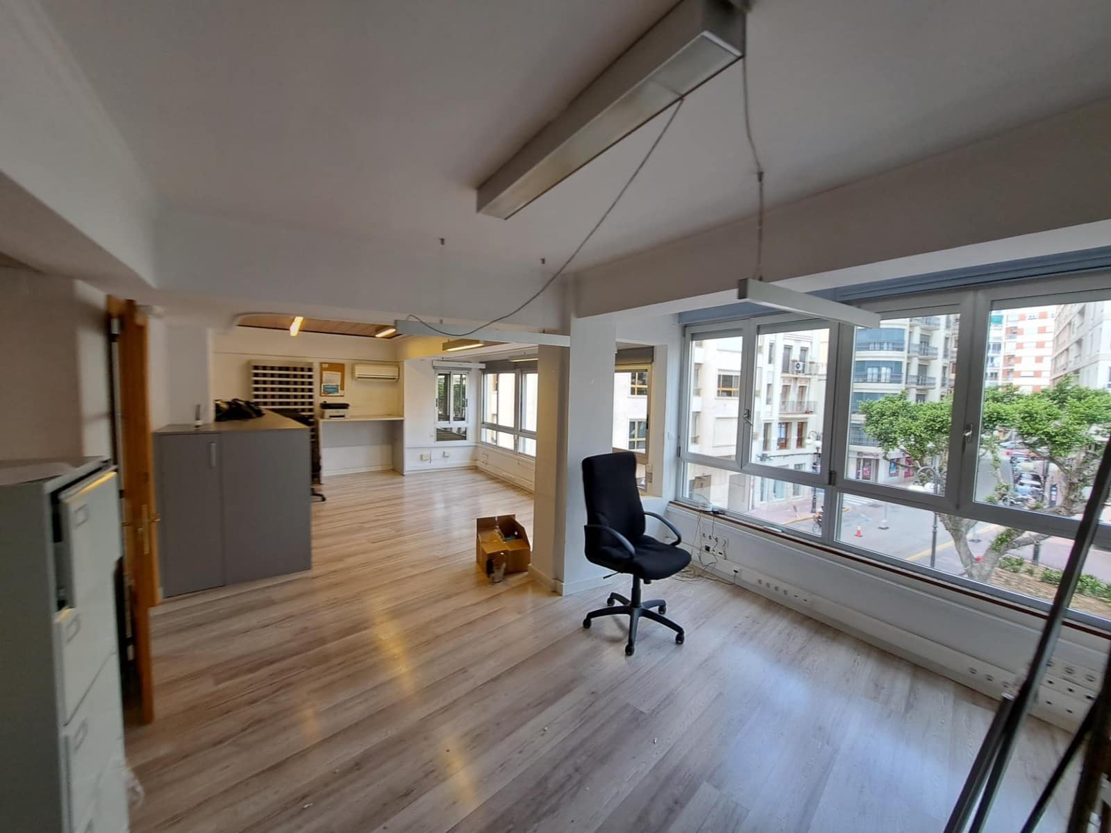 3 slaapkamer Kantoor te huur in Alzira - € 600 (Ref: 8155083)