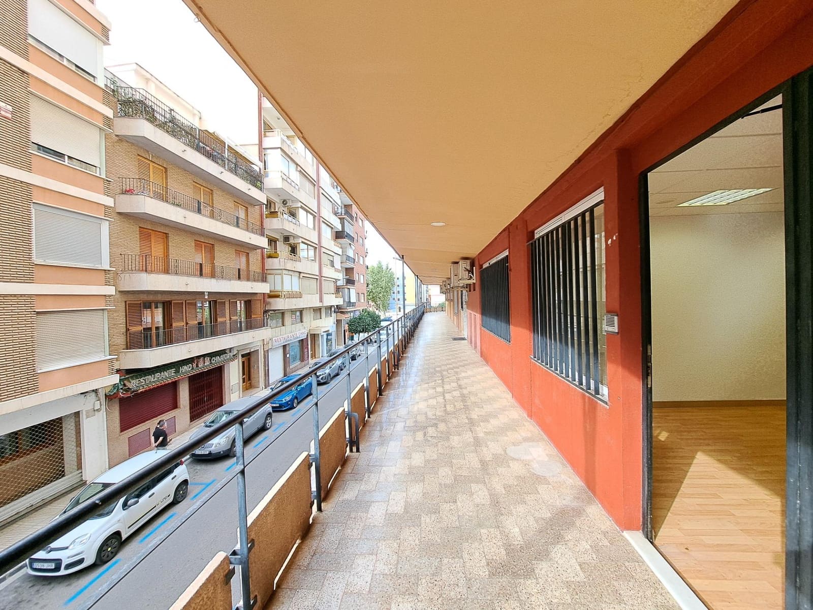 Office for sale in Alzira - € 100,000 (Ref: 8167256)