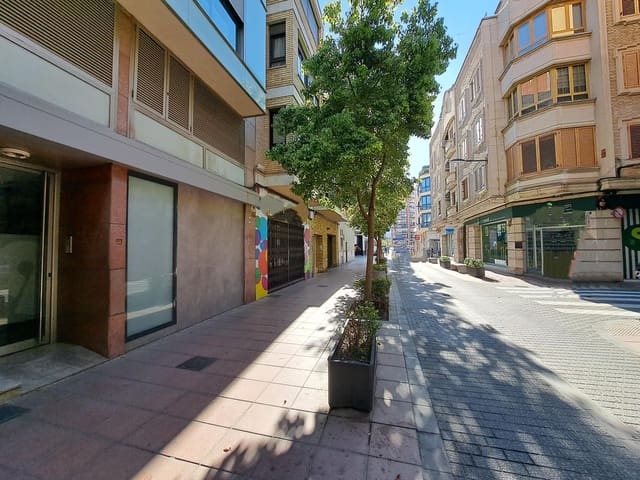 Kommersiell til leie i Alzira - € 950 (Ref: 8197679)