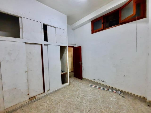 Commercial for sale in Albalat de la Ribera - € 55,000 (Ref: 8202019)