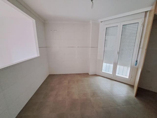 3 soverom Rekkehus til salgs i Rafelguaraf med garasje - € 122 000 (Ref: 8216158)