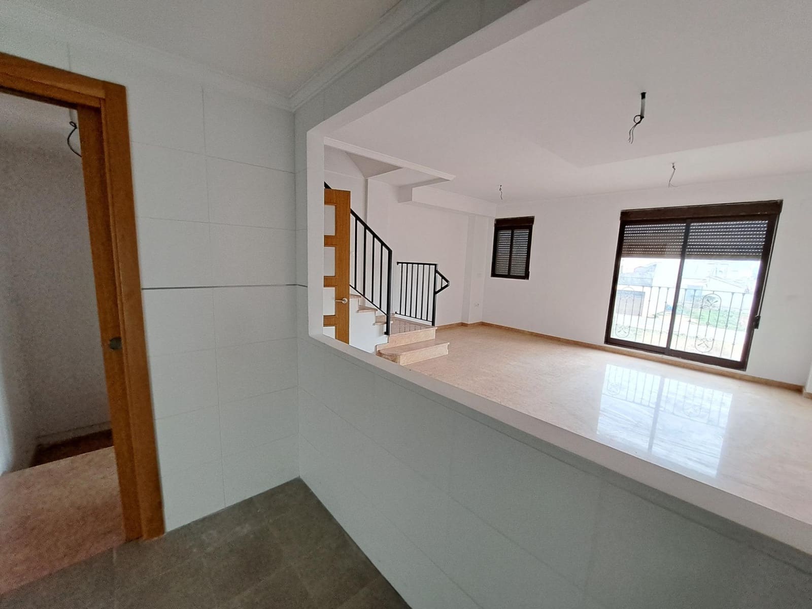 3 soverom Rekkehus til salgs i Rafelguaraf med garasje - € 122 000 (Ref: 8216158)