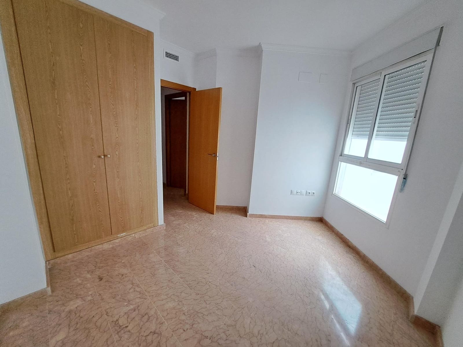 3 soverom Rekkehus til salgs i Rafelguaraf med garasje - € 122 000 (Ref: 8216158)