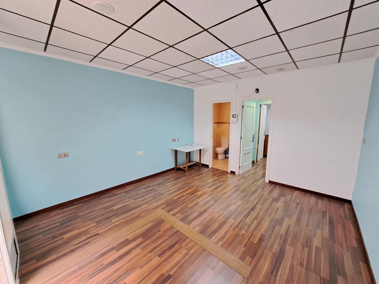 Commercial for rent in Alzira - € 300 (Ref: 8256368)