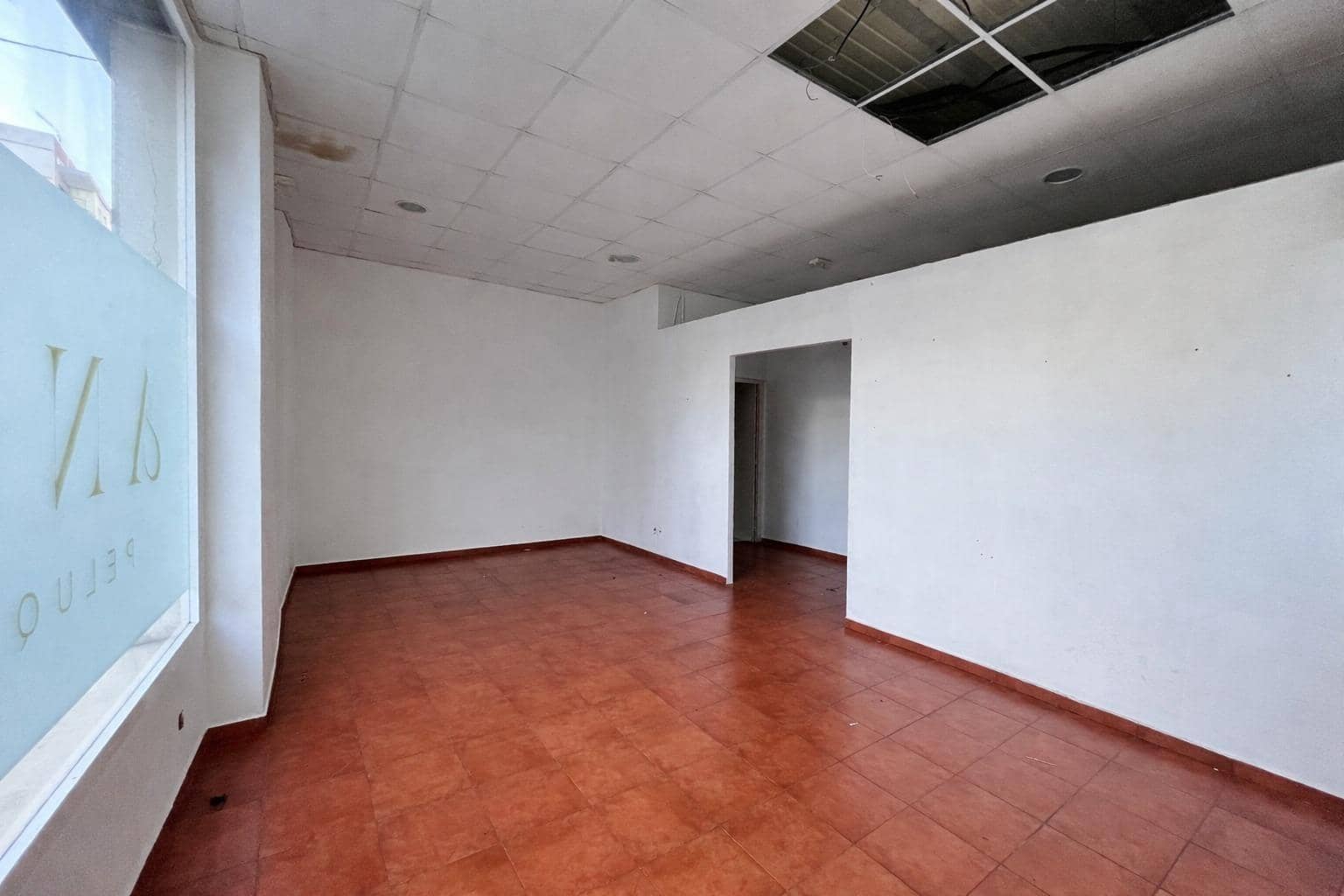 Commercieel te koop in Carcaixent - € 65.000 (Ref: 8327706)