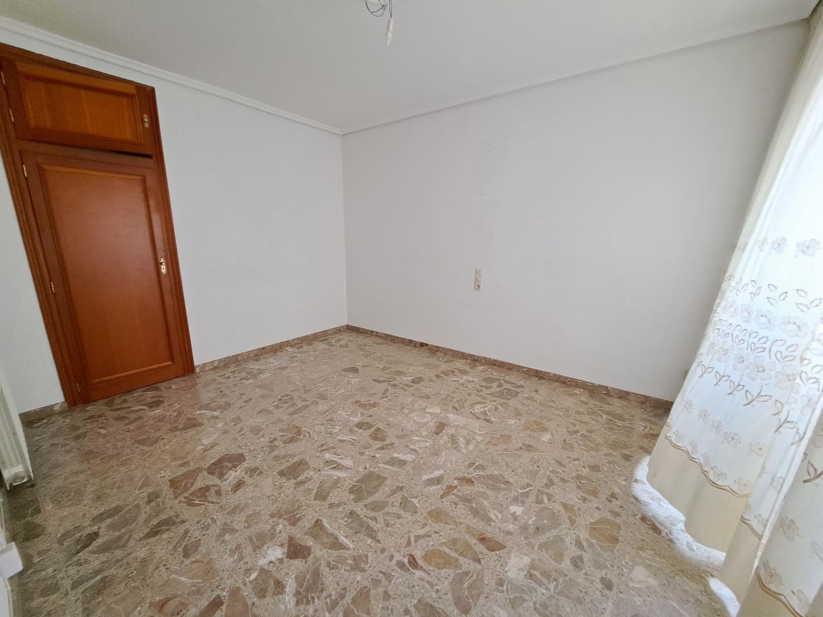 5 soveværelse Penthouse til salg i Carcaixent med garage - € 250.000 (Ref: 8327707)