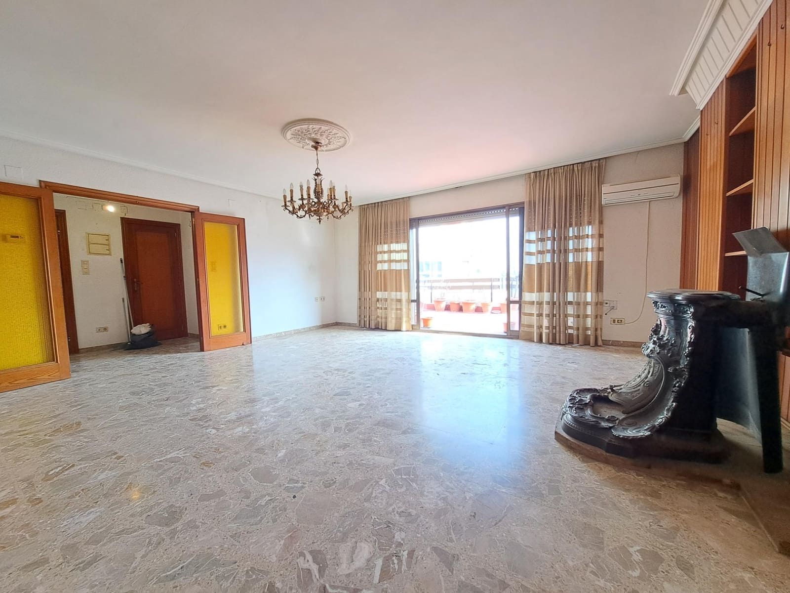 5 soveværelse Penthouse til salg i Carcaixent med garage - € 250.000 (Ref: 8327707)