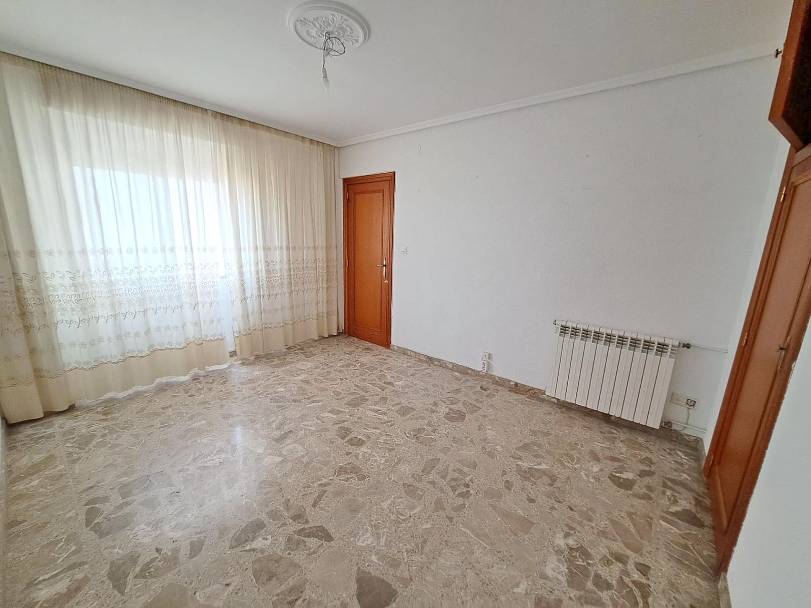 5 soveværelse Penthouse til salg i Carcaixent med garage - € 250.000 (Ref: 8327707)