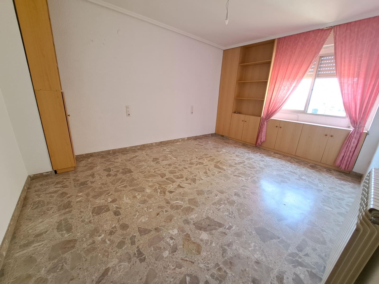 5 soveværelse Penthouse til salg i Carcaixent med garage - € 250.000 (Ref: 8327707)