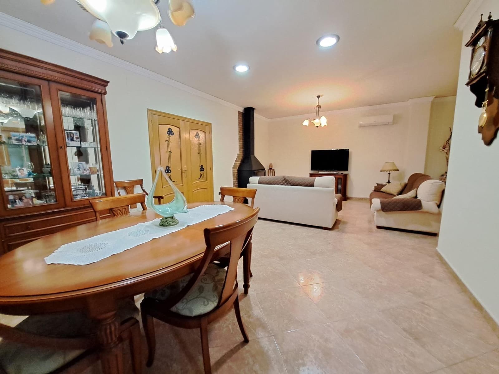 4 soveværelse Byhus til salg i Rafelguaraf med garage - € 260.000 (Ref: 8339972)