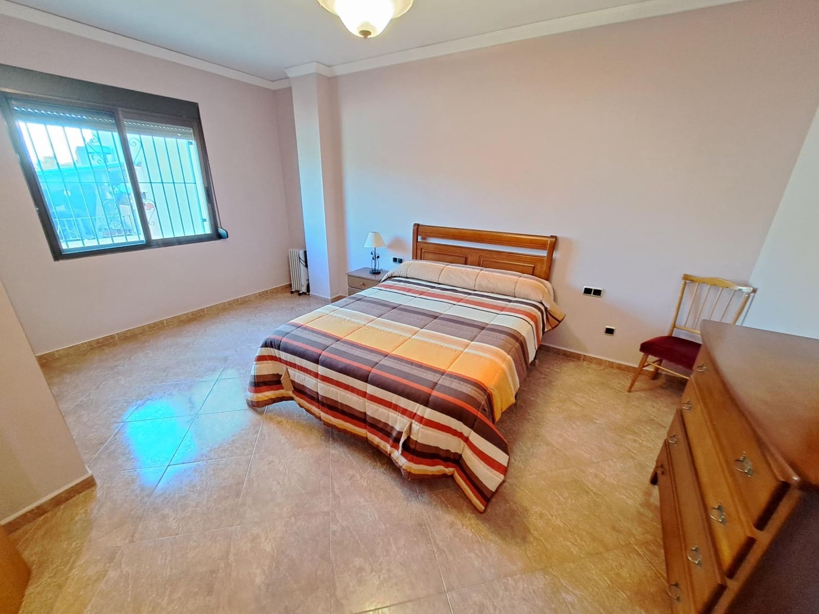 4 soveværelse Byhus til salg i Rafelguaraf med garage - € 260.000 (Ref: 8339972)