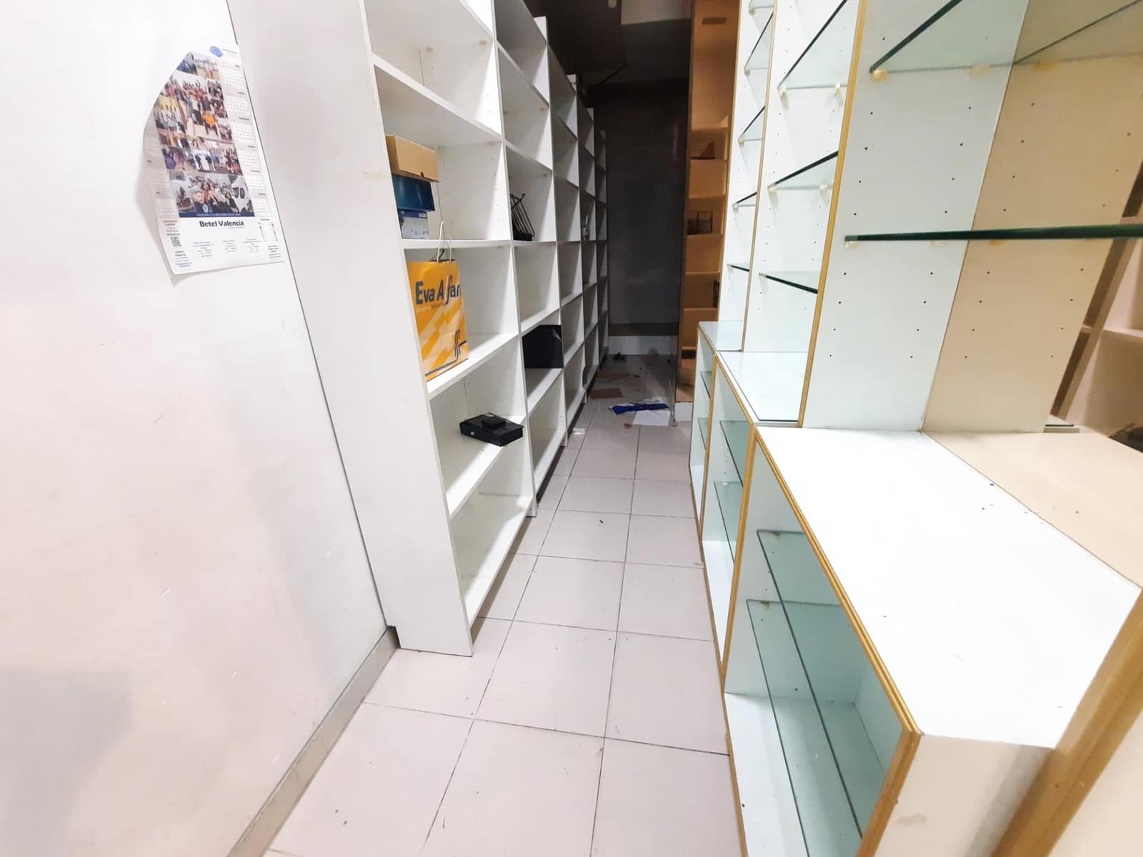 Commerciale da affittare in Alzira - 2.000 € (Rif: 8363172)