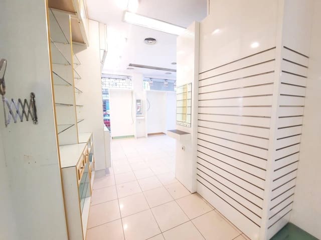 Commerciale da affittare in Alzira - 2.000 € (Rif: 8363172)