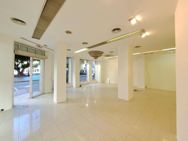 Local Commercial à louer à Alzira - 2 000 € (Ref: 8363172)