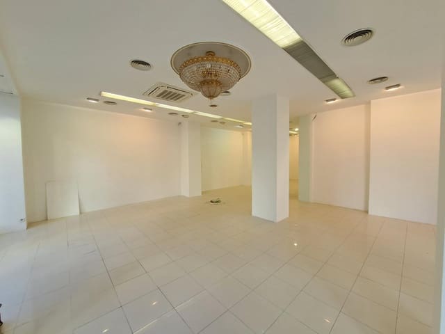 Local Commercial à louer à Alzira - 2 000 € (Ref: 8363172)