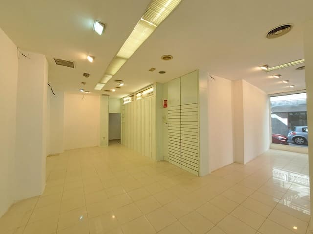 Local Commercial à louer à Alzira - 2 000 € (Ref: 8363172)