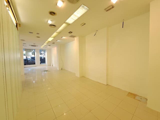 Local Commercial à louer à Alzira - 2 000 € (Ref: 8363172)