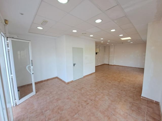 Commercial for rent in Alzira - € 500 (Ref: 8373748)