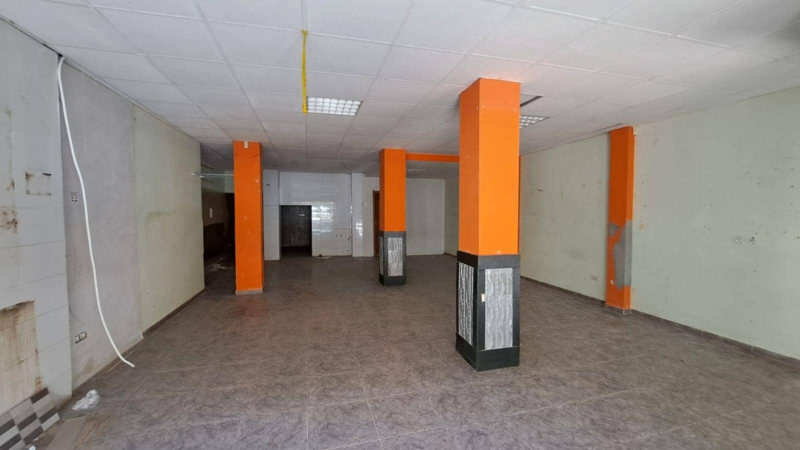 Local Commercial à vendre à Carcaixent - 70 000 € (Ref: 8373753)