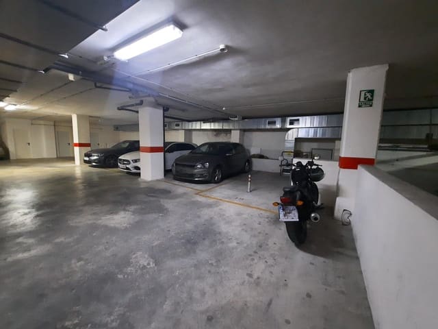 Garage til salg i Alzira - € 10.000 (Ref: 8423357)