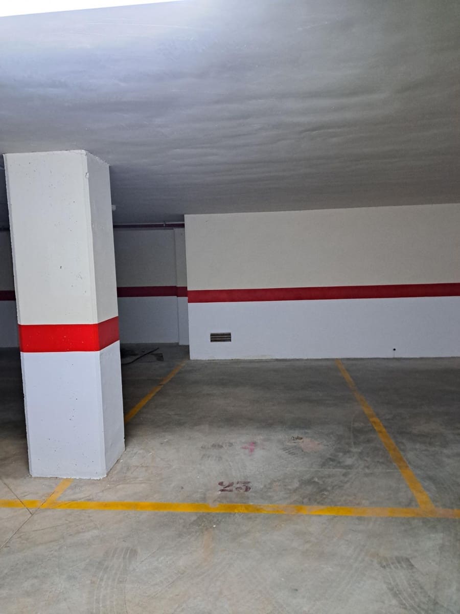 Garaż na sprzedaż w Alzira - 8 500 € (Ref: 8452592)