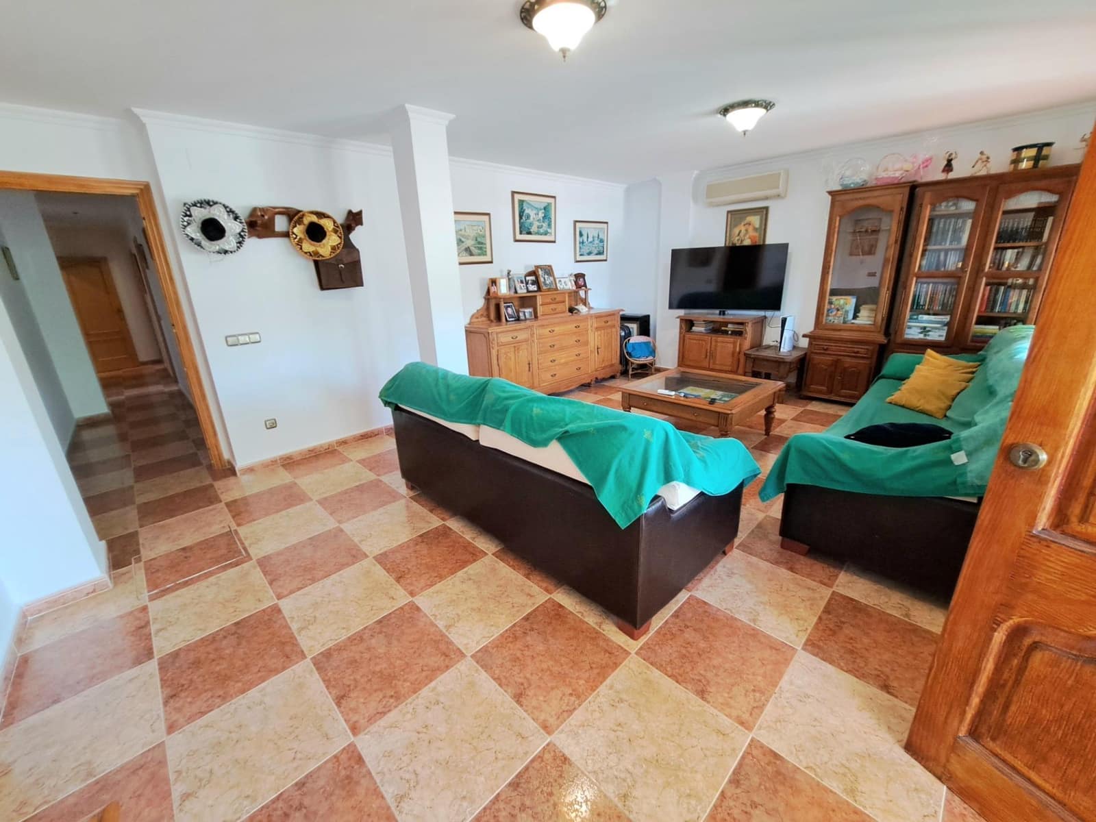 4 chambre Villa/Maison à vendre à Alzira avec piscine - 390 000 € (Ref: 8463612)