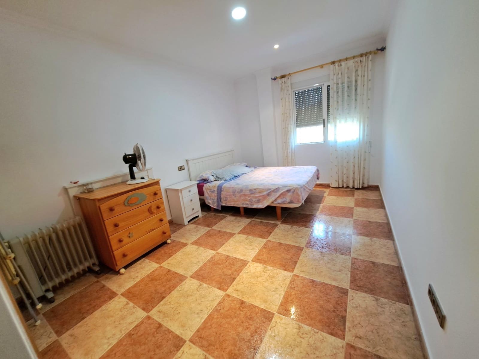 4 chambre Villa/Maison à vendre à Alzira avec piscine - 390 000 € (Ref: 8463612)