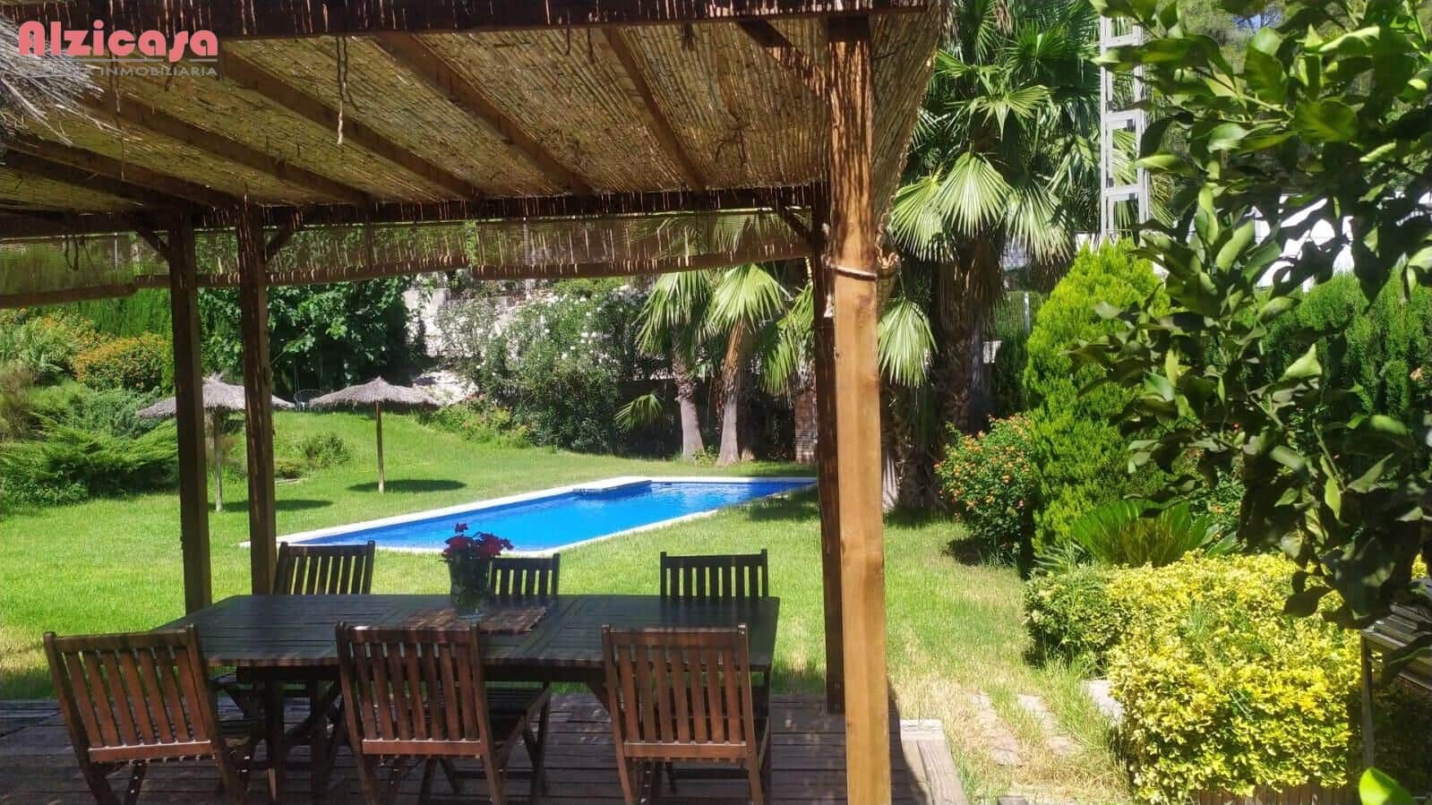 3 bedroom Villa for sale in Alzira with pool - € 390,000 (Ref: 8468030)