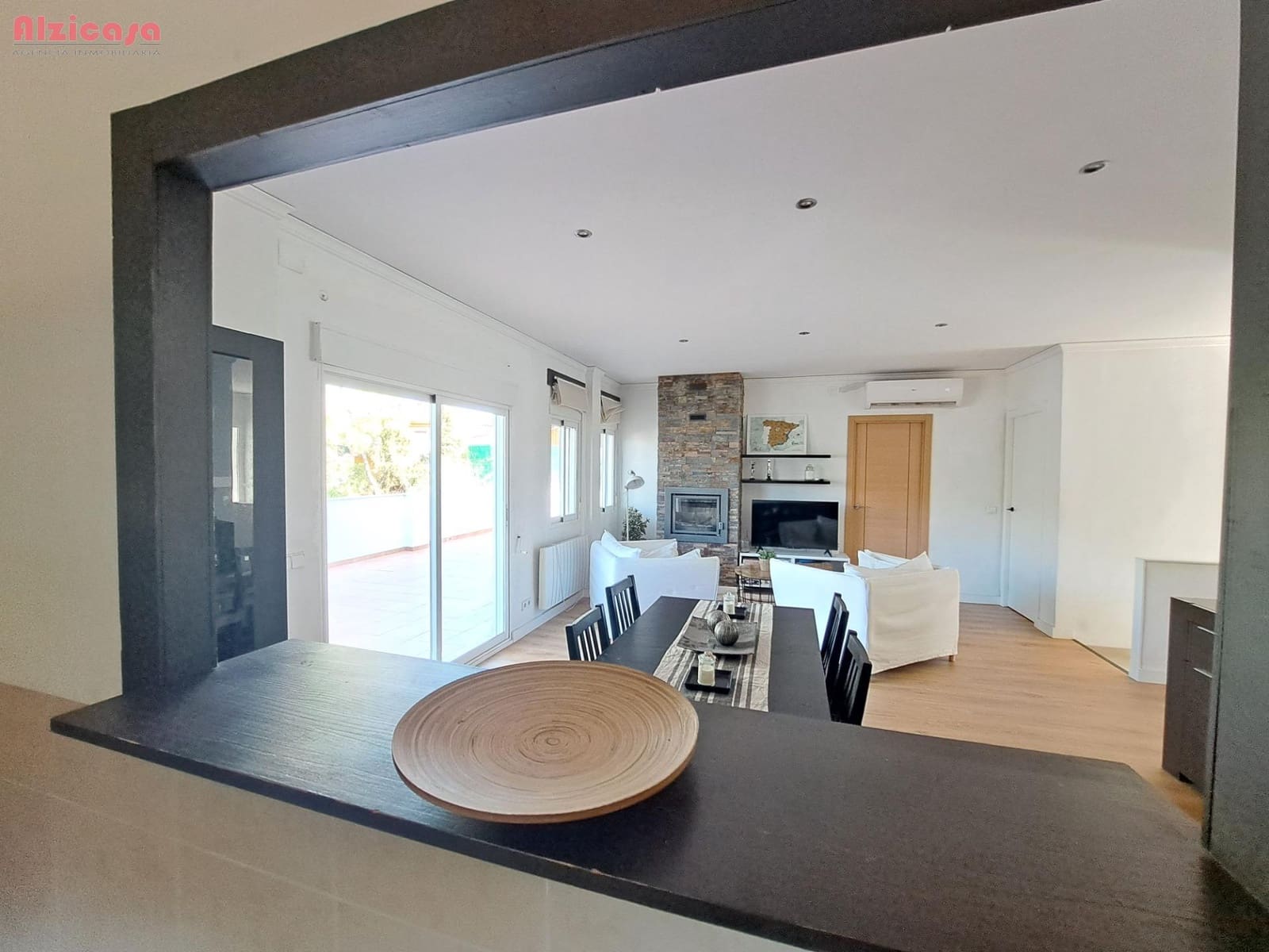 3 bedroom Villa for sale in Alzira with pool - € 390,000 (Ref: 8468030)