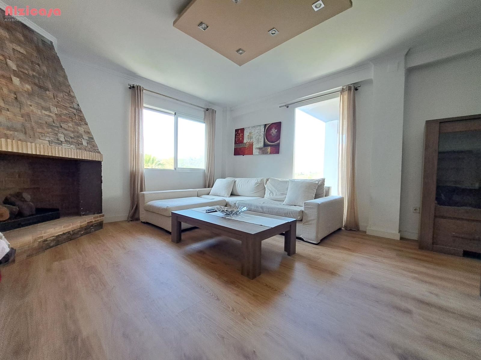 3 bedroom Villa for sale in Alzira with pool - € 390,000 (Ref: 8468030)