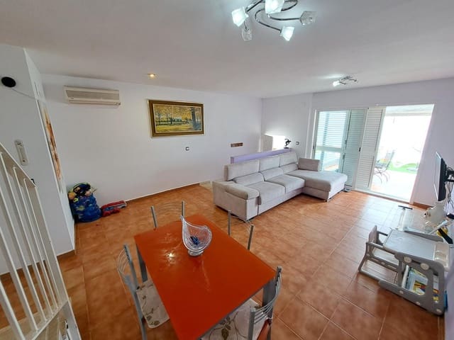 4 quarto Moradia em Banda para arrendar em Cullera com piscina - 1 400 € (Ref: 8484731)