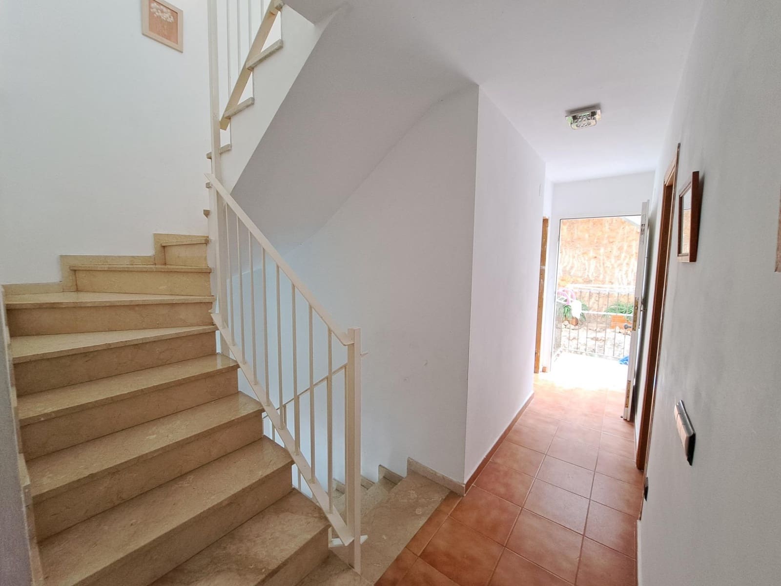 4 quarto Moradia em Banda para arrendar em Cullera com piscina - 1 400 € (Ref: 8484731)