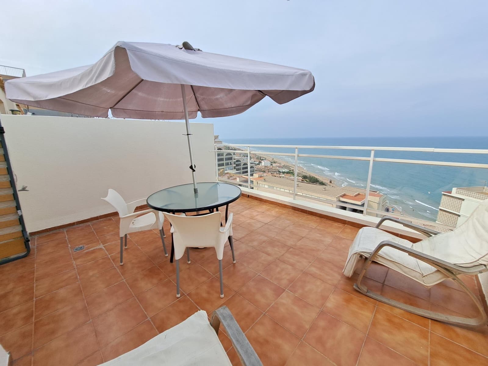 4 quarto Moradia em Banda para arrendar em Cullera com piscina - 1 400 € (Ref: 8484731)