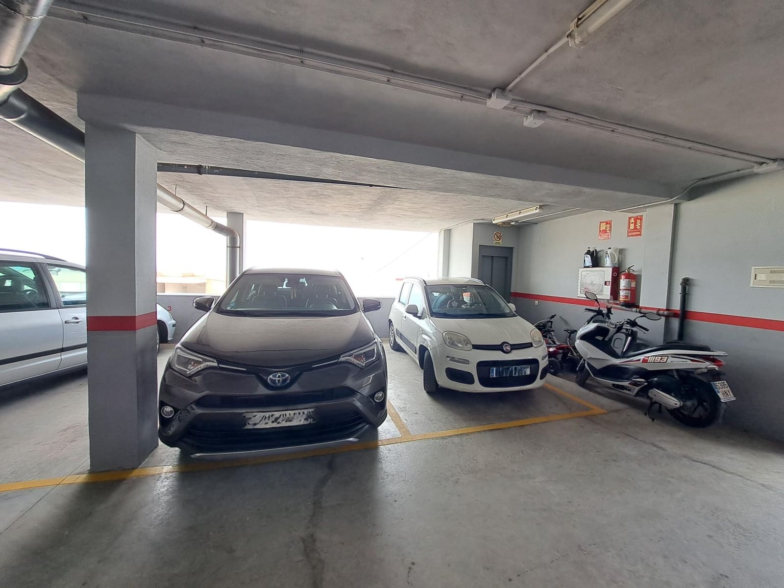 4 quarto Moradia em Banda para arrendar em Cullera com piscina - 1 400 € (Ref: 8484731)