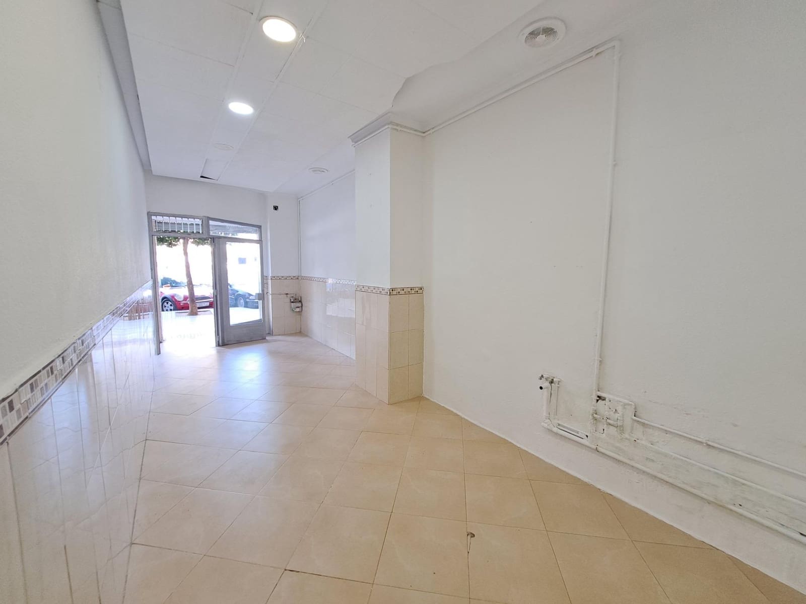 Erhverv til leje i Alzira - € 500 (Ref: 8484732)