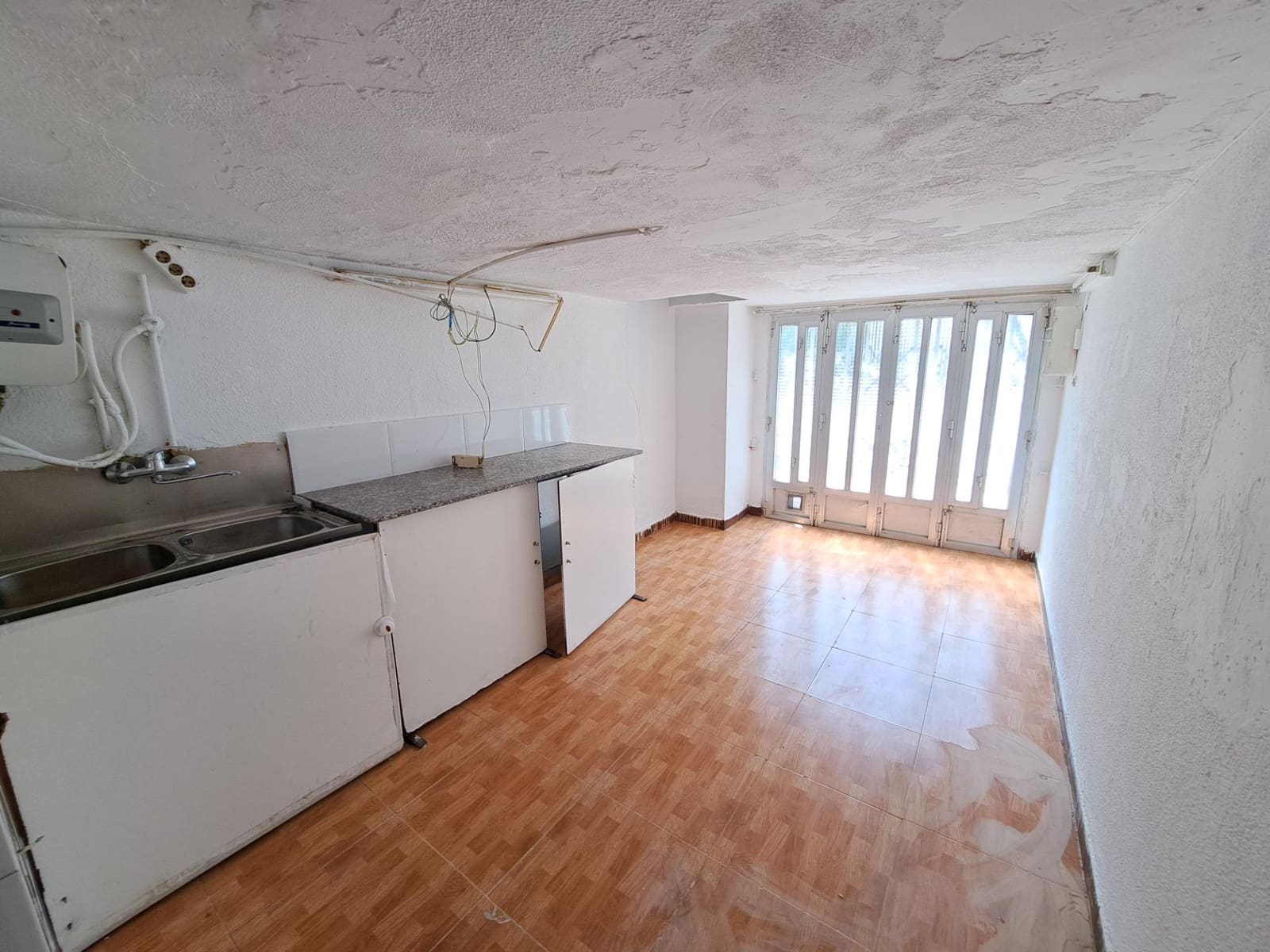 Erhverv til leje i Alzira - € 500 (Ref: 8484732)