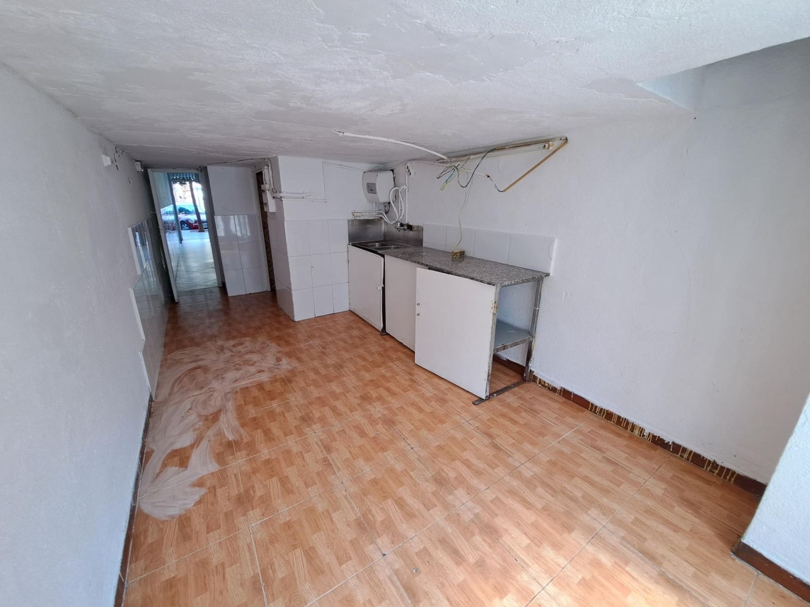 Erhverv til leje i Alzira - € 500 (Ref: 8484732)