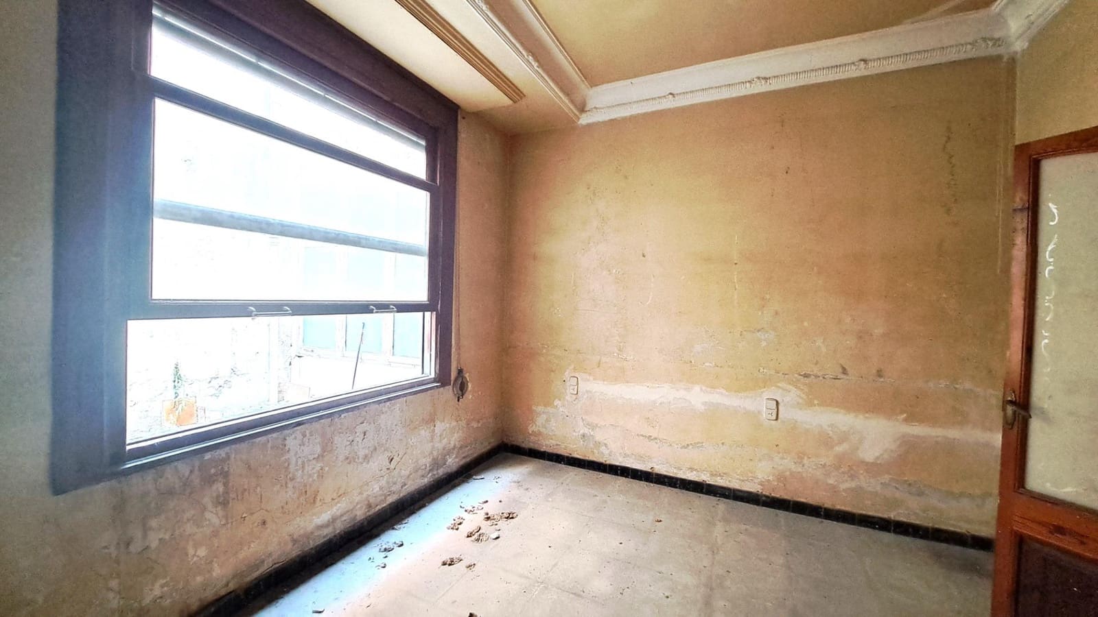 4 soveværelse Byhus til salg i Carcaixent - € 165.000 (Ref: 8491149)