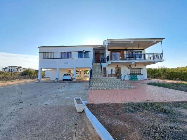 4 slaapkamer Villa te koop in Alzira met zwembad garage - € 500.000 (Ref: 8534190)