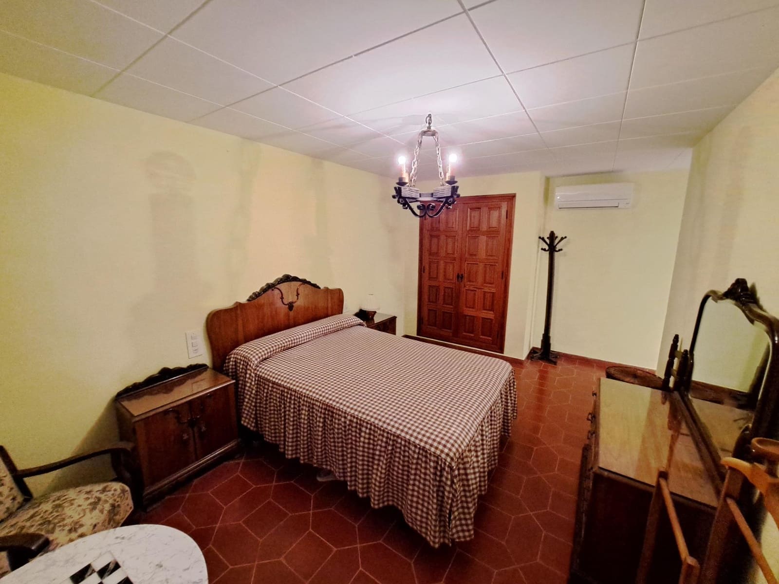 4 sypialnia Willa na sprzedaż w Alzira z basenem garażem - 500 000 € (Ref: 8534190)