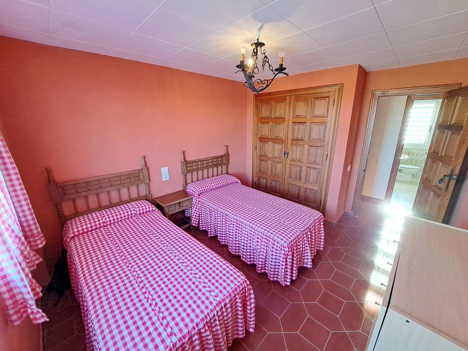 4 sypialnia Willa na sprzedaż w Alzira z basenem garażem - 500 000 € (Ref: 8534190)