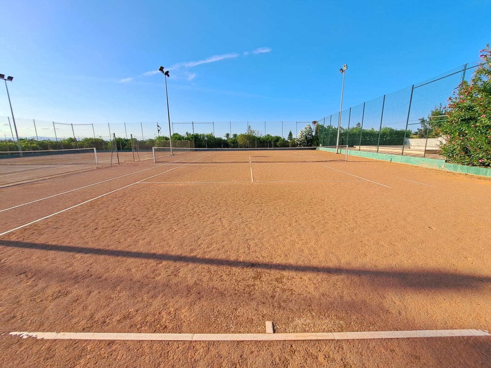 4 sypialnia Willa na sprzedaż w Alzira z basenem garażem - 500 000 € (Ref: 8534190)