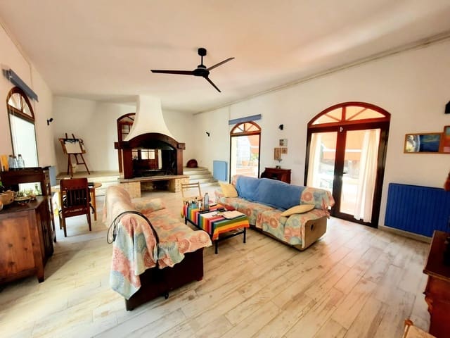 4 soverom Finca/Herregård til salgs i Alberic med svømmebasseng - € 620 000 (Ref: 8561638)